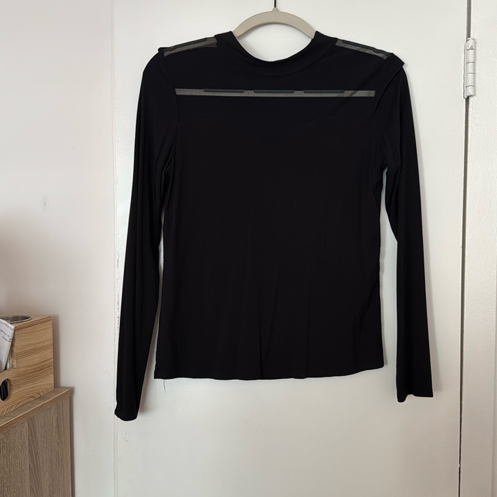 Long sleeve top with mesh